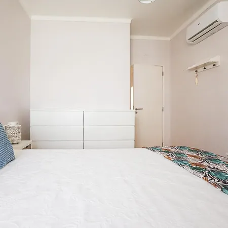 Apartman Jcmar - Near To The - Wifi - By Bedzy Albufeira